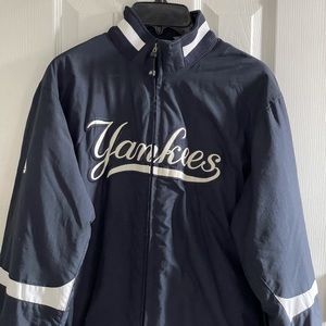 Authentic Yankee jacket in good condition.